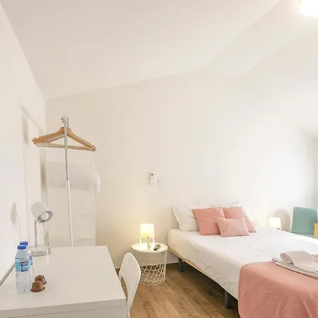 Lovelystay - 1st A Mirante منزل للإقامة